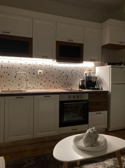 Cozy Studio In The City Center ! Giannina Esterno foto